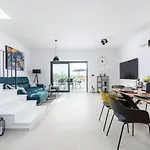 Вилла Lucia With Jacuzzi And Private Pool Kadumi