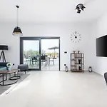 Вилла Lucia With Jacuzzi And Private Pool *