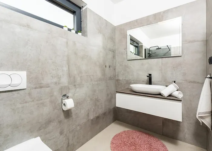 빌라 Lucia With Jacuzzi And Private Pool Kadumi